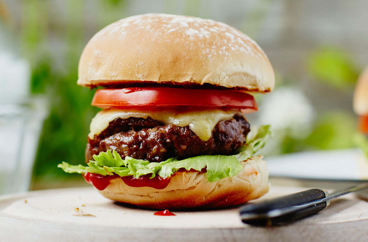 Easy homemade beef burger recipe