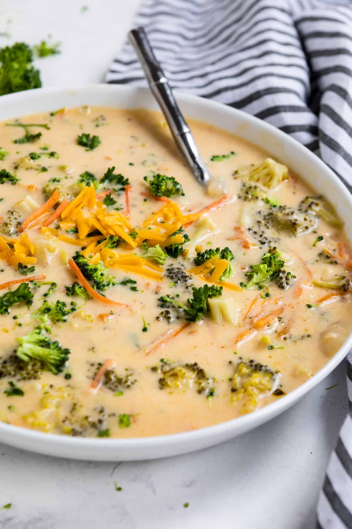Pressure Cooker Broccoli Cheese Soup