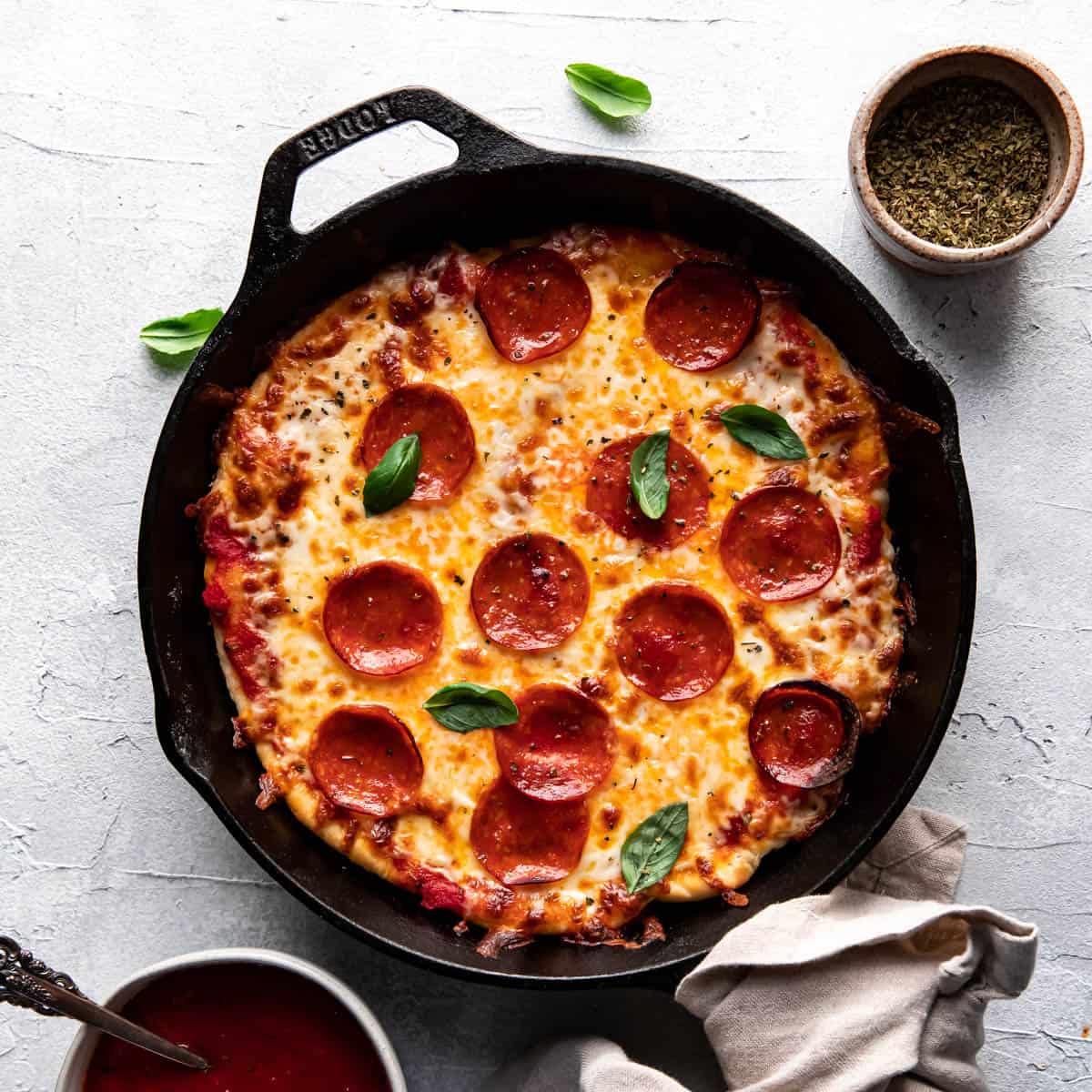 Easy Air Fryer Pepperoni Pizza